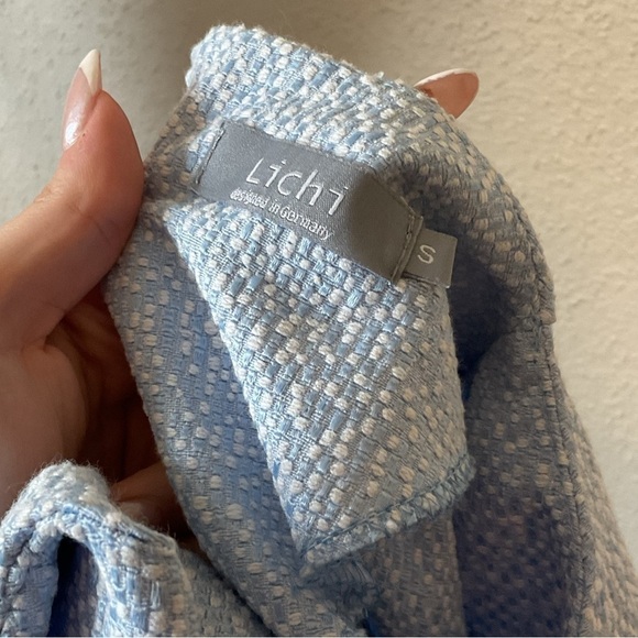 Lichi Blue White Tweed Keyhole Back Blouse Size Small - Picture 8 of 9